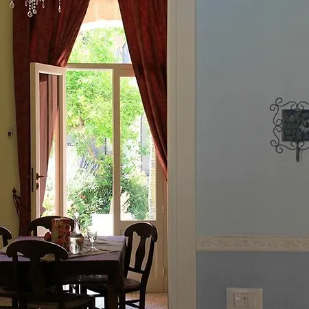 Antica Corte Delle Ninfee, Historical Private Appartamento *