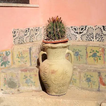 Antica Corte Delle Ninfee, Historical Private Appartamento Trapani